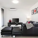 Apartman Sasa *